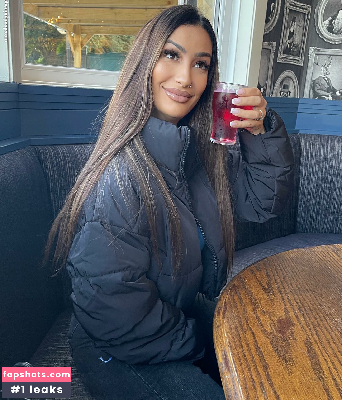 Payvand Mesbah gallery photo #18