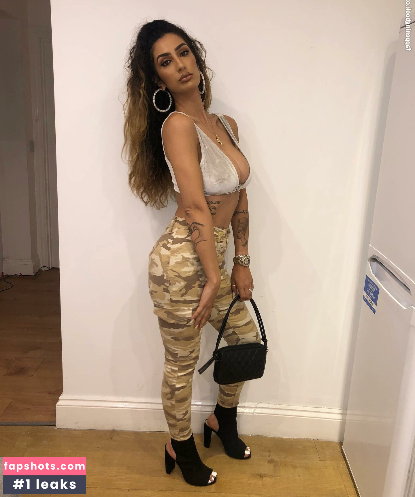 Payvand Mesbah gallery photo #24