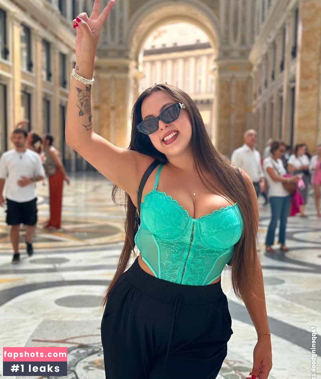 Peach21f gallery photo #45