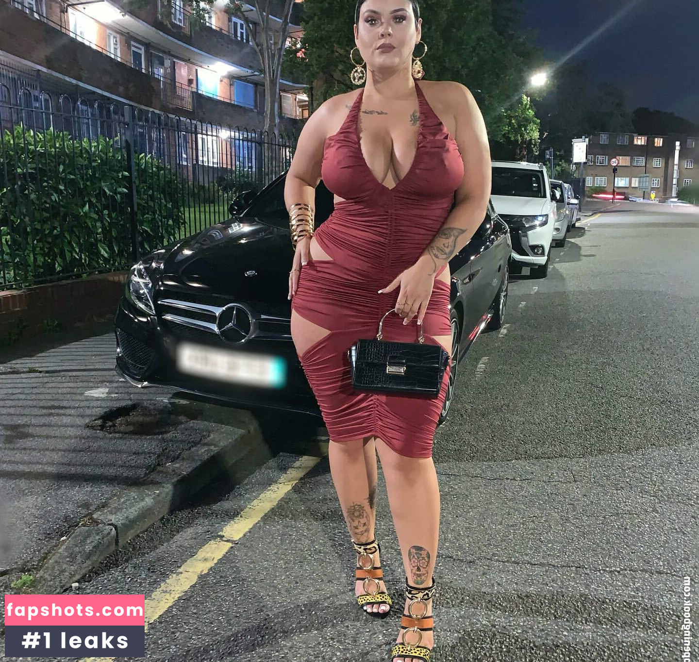 Peaches gallery photo #39