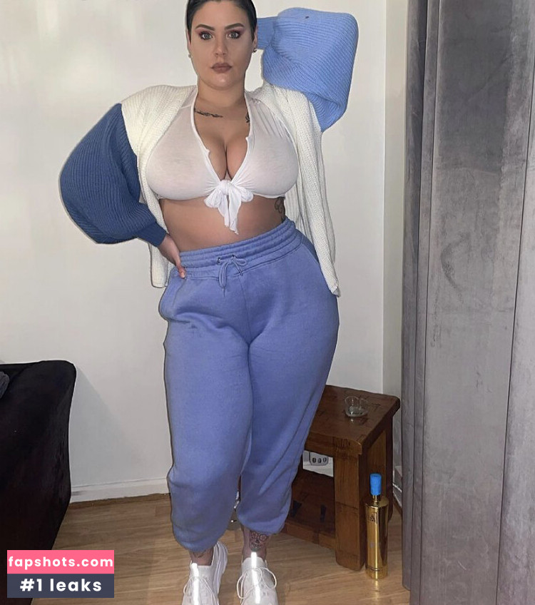 Peaches gallery photo #45