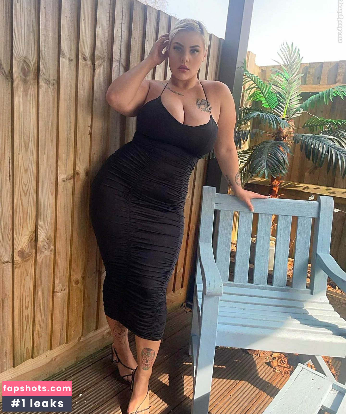 Peaches gallery photo #50