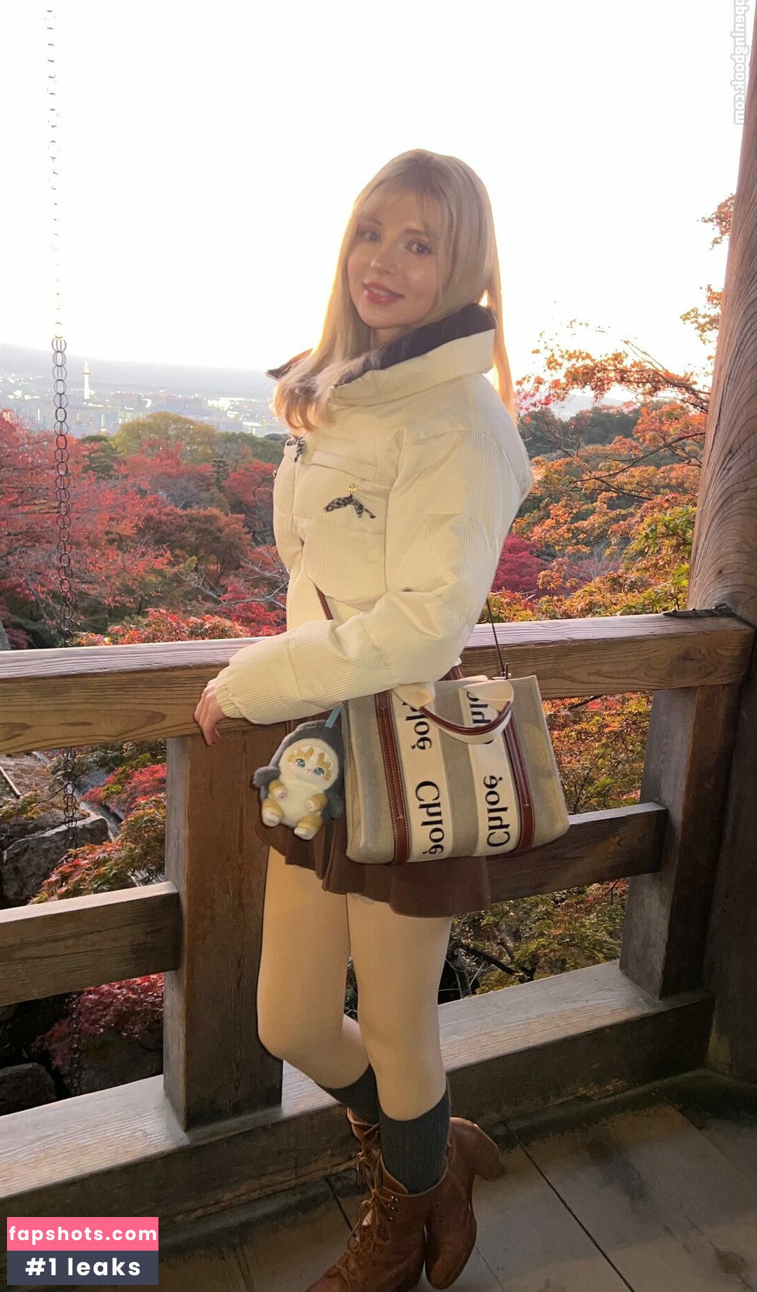 PeachMilky gallery photo #6