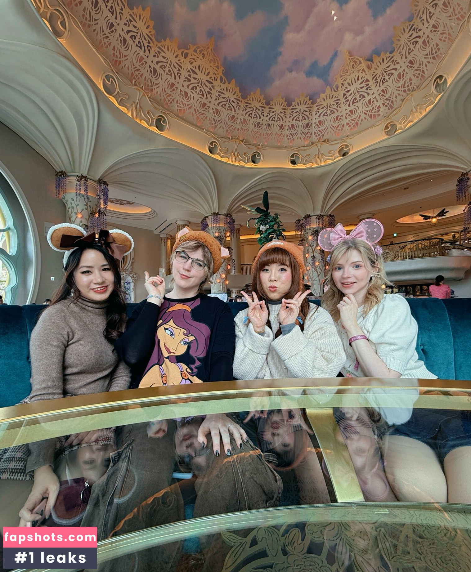 PeachMilky gallery photo #73