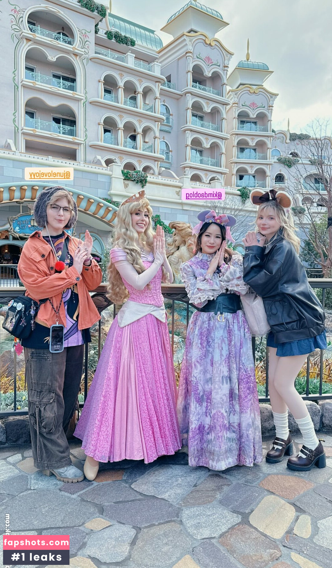 PeachMilky gallery photo #74