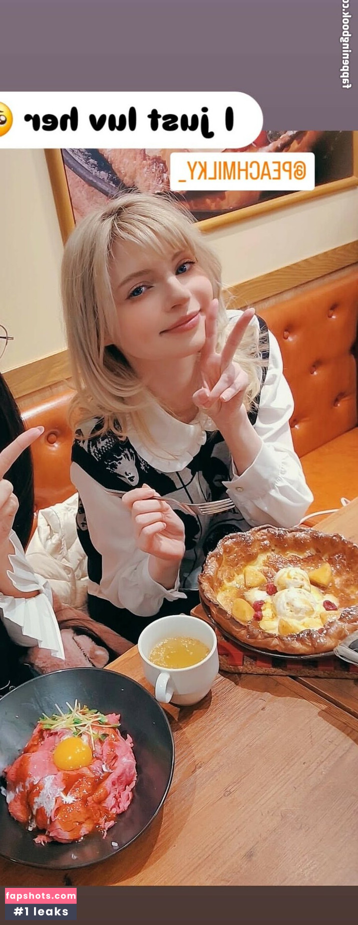 PeachMilky nude babe gallery