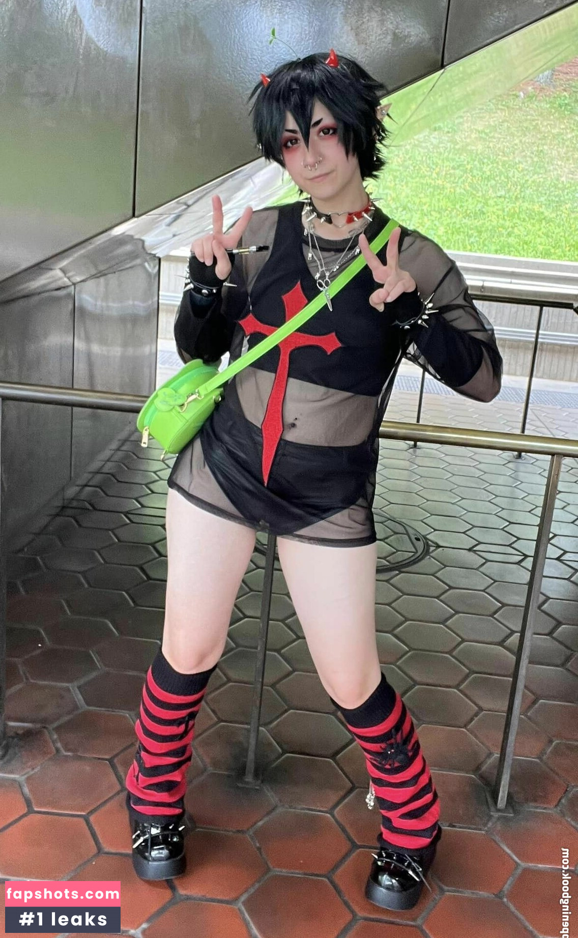 _PeachPawz gallery photo #4