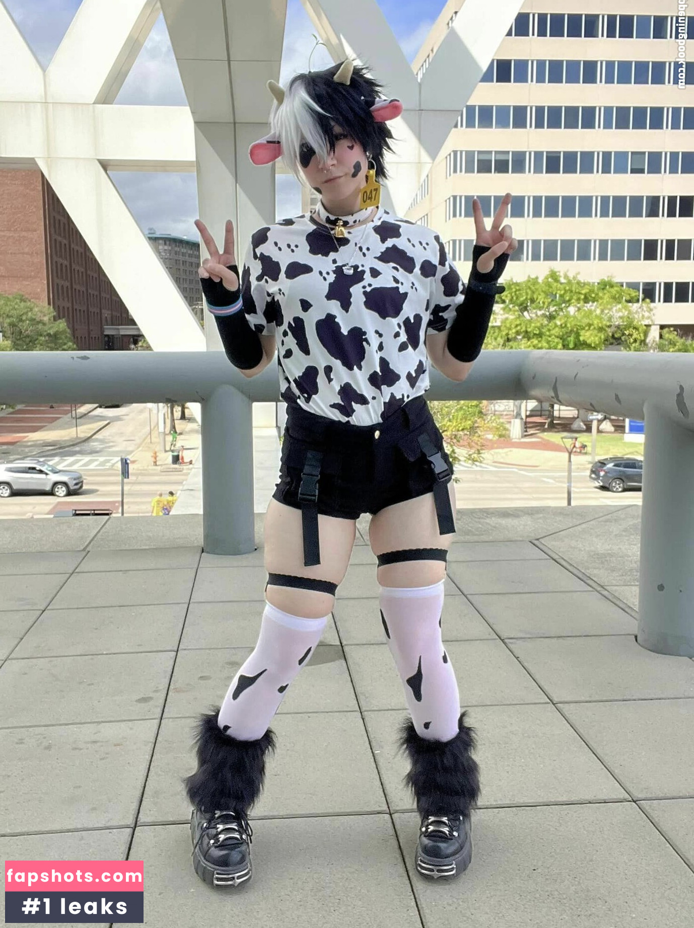 _PeachPawz gallery photo #6