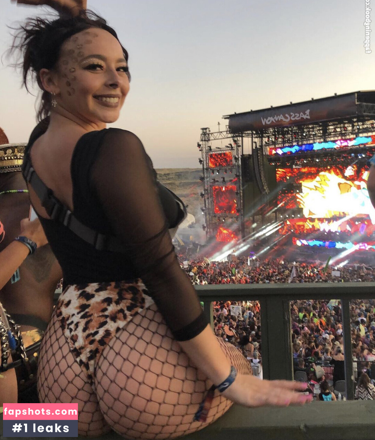 PeachsnBean gallery photo #19