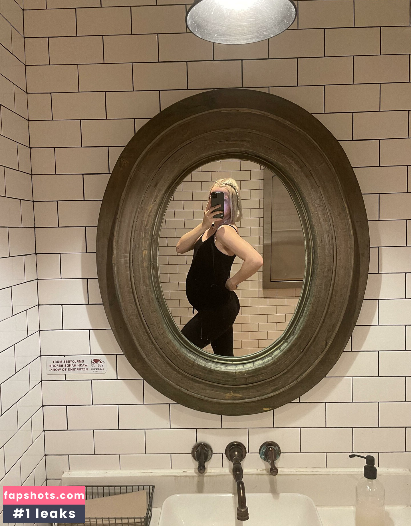 Peachy Shea gallery photo #24