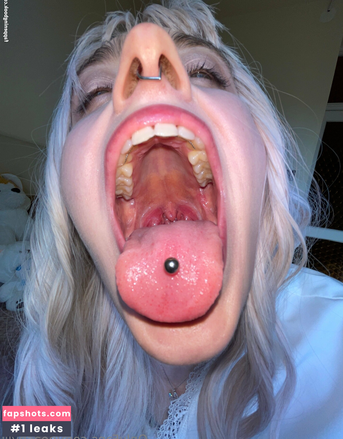 peachylii gallery photo #2