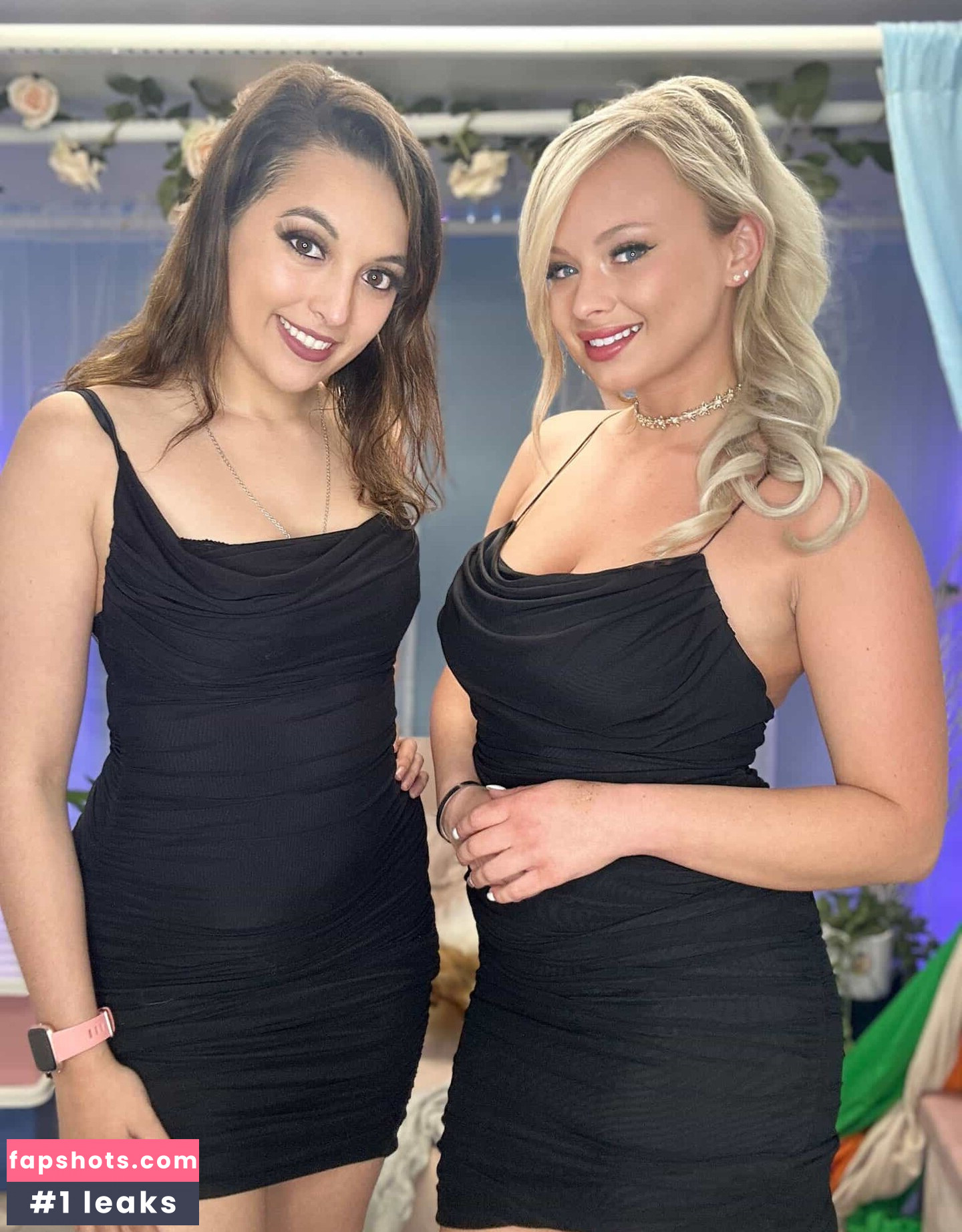 PeachySkye gallery photo #6