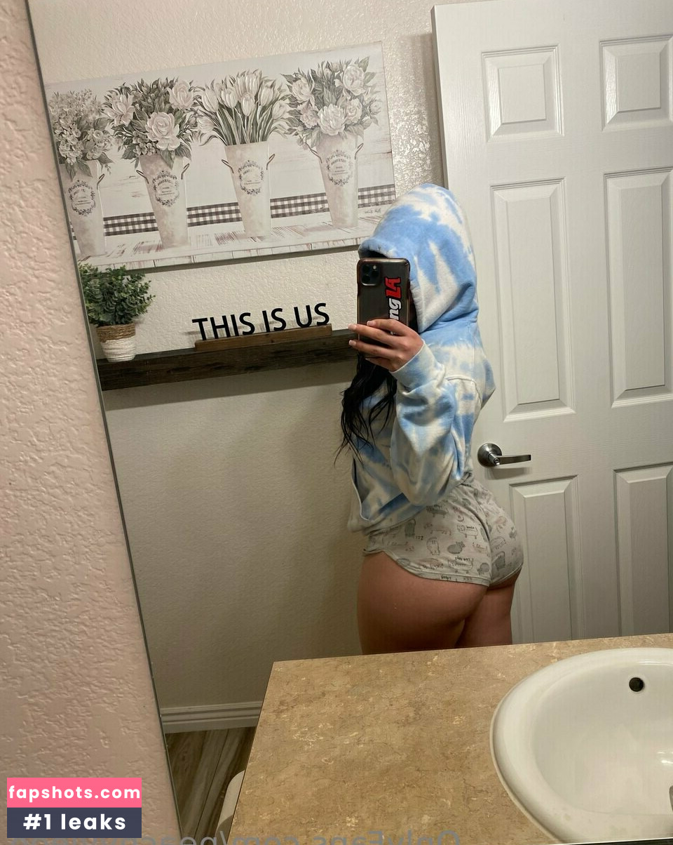 Peachyyleoo gallery photo #3