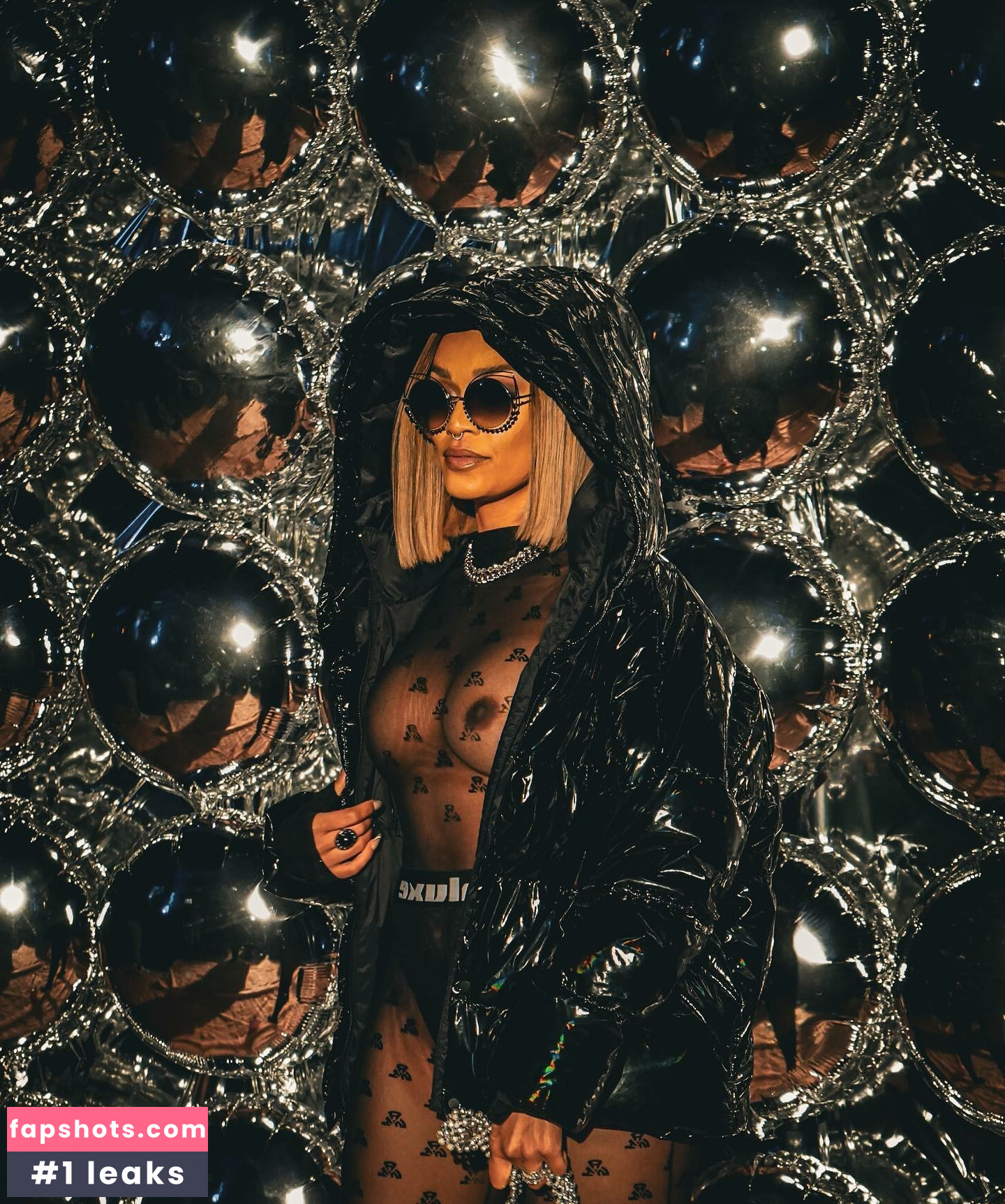 Pearl Thusi gallery photo #22