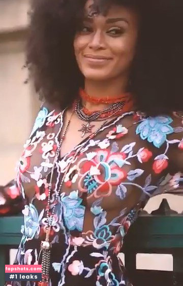 Pearl Thusi gallery photo #67