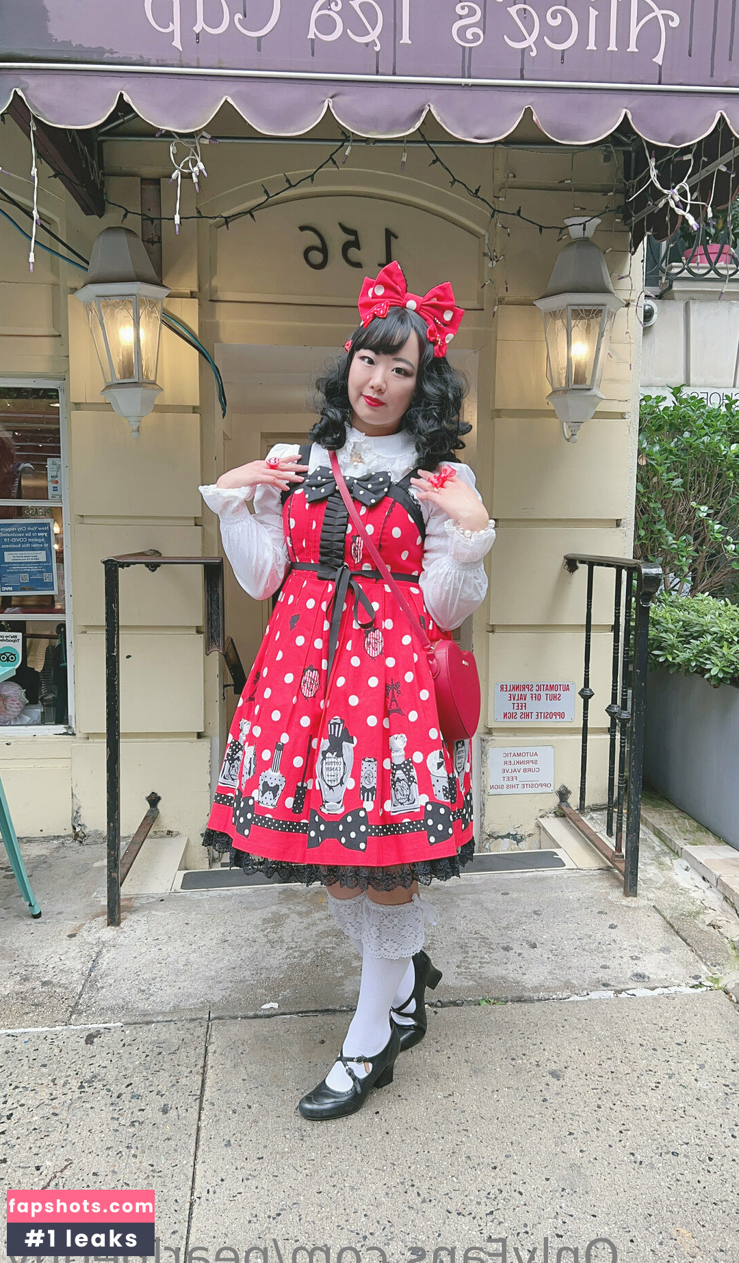 pearlpeony gallery photo #8