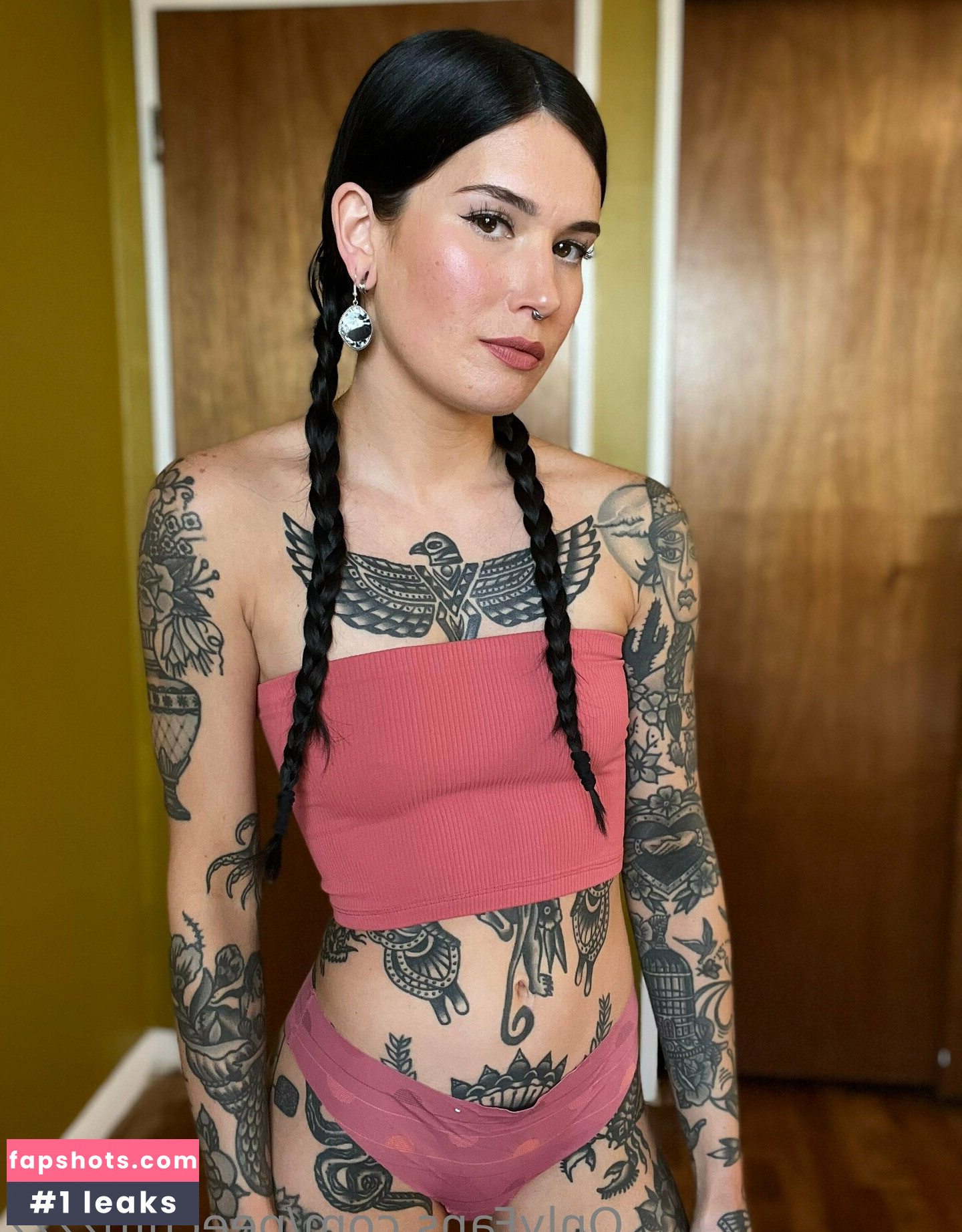 Peechfuzzzz gallery photo #208