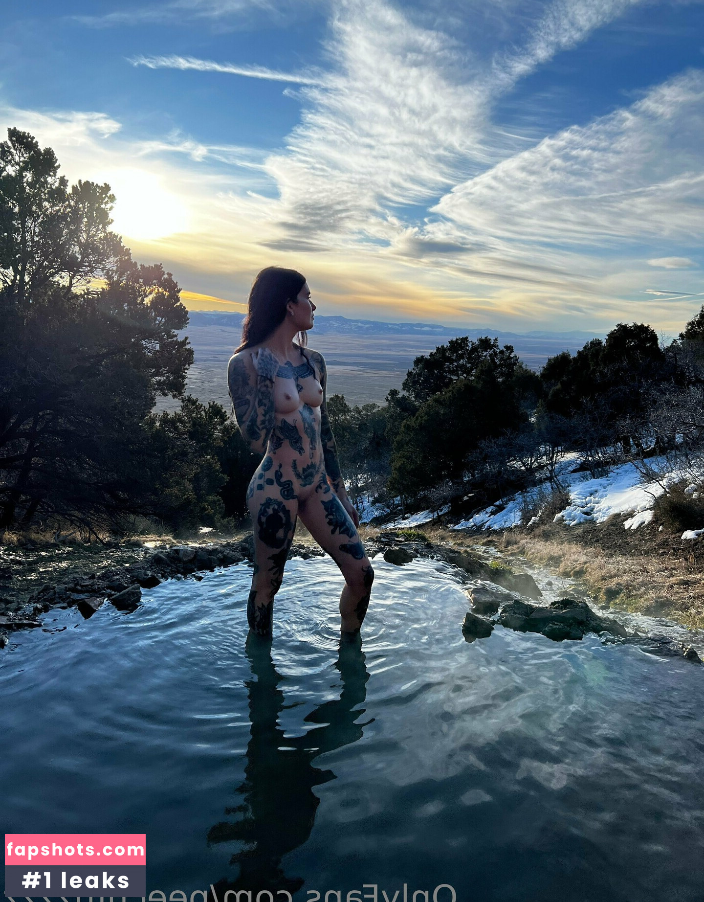 Peechfuzzzz gallery photo #79