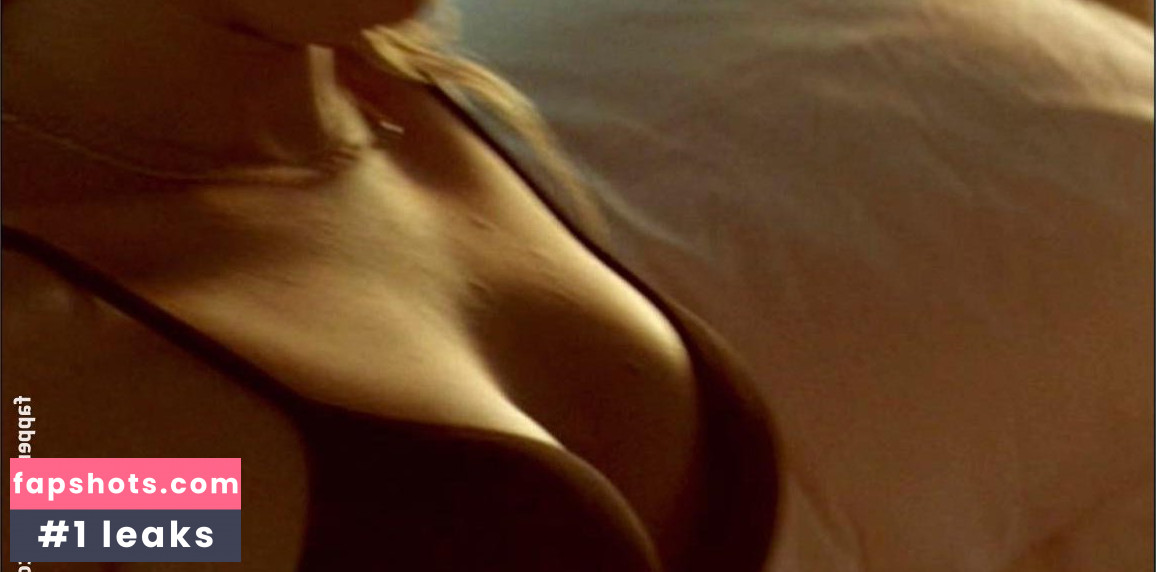 Pell James gallery photo #4