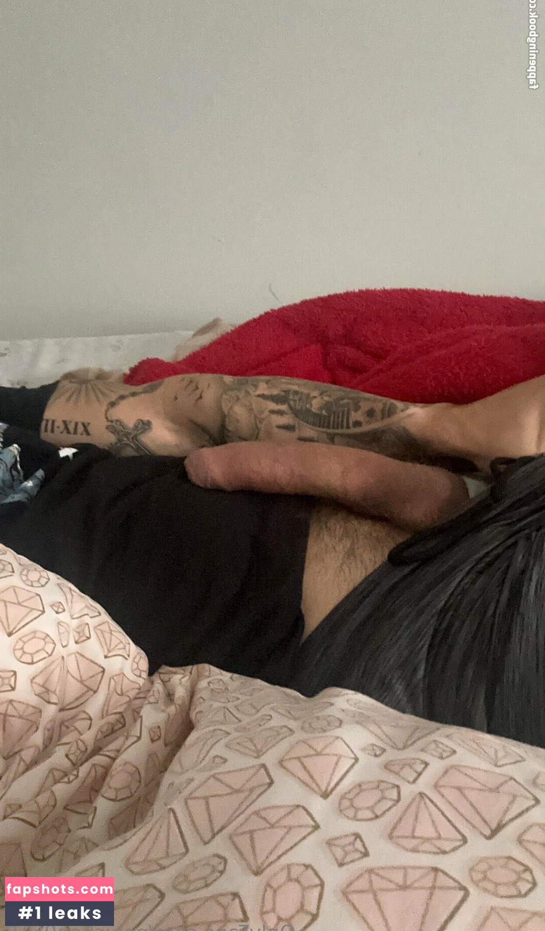 peluchon9518 gallery photo #3