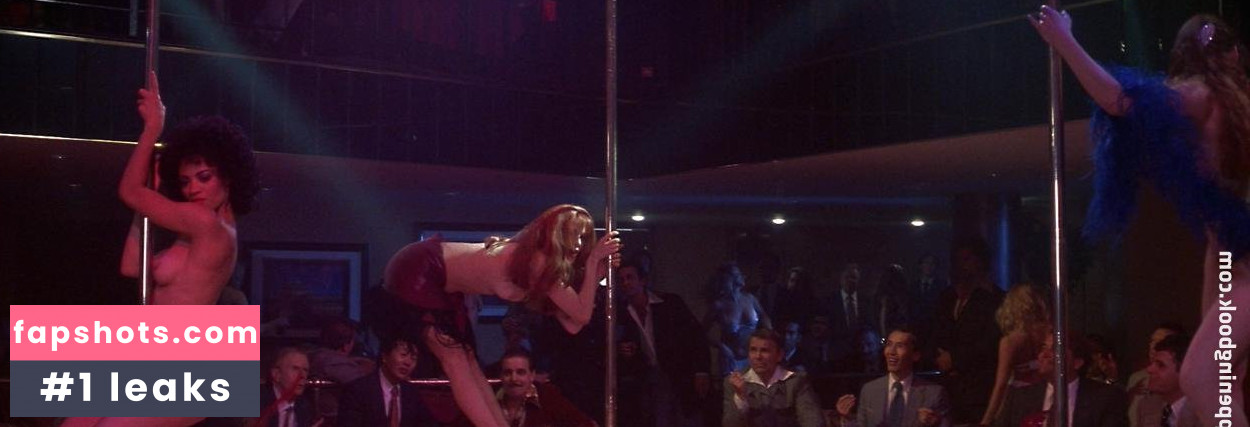 Penelope Ann Miller gallery photo #11