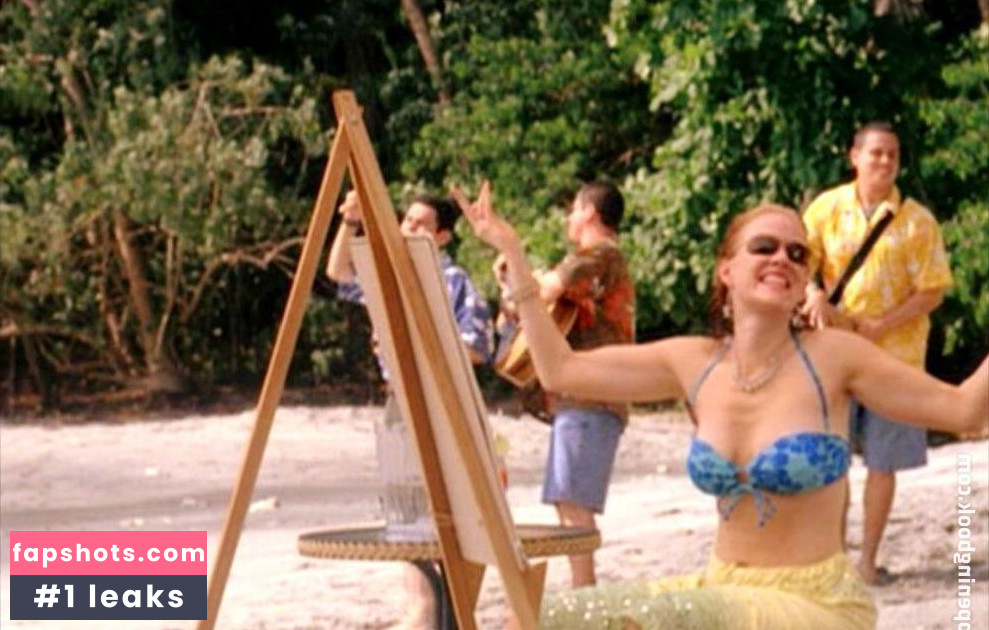 Penelope Ann Miller gallery photo #19