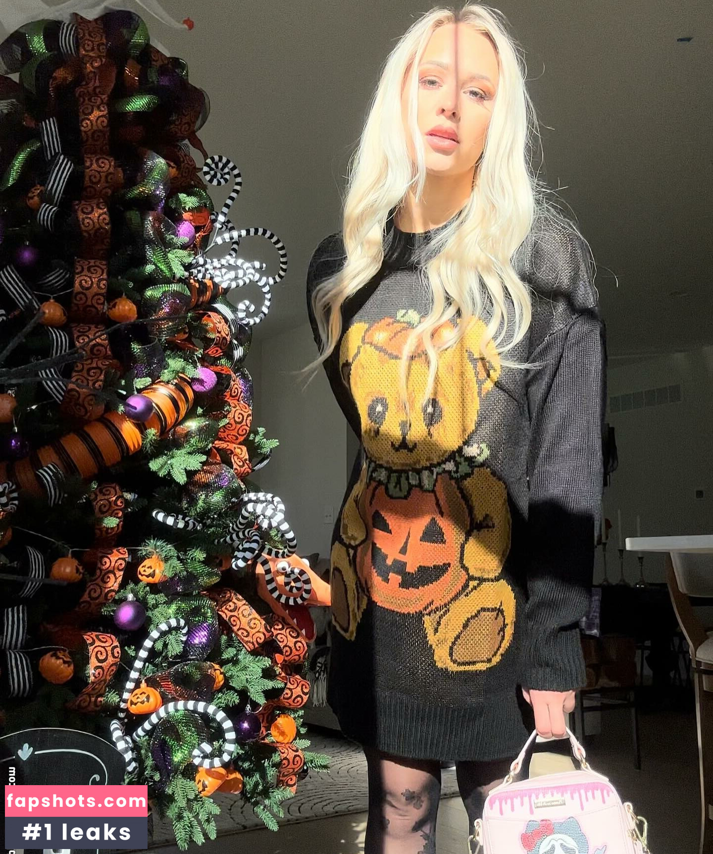 Penelope Ford gallery photo #16