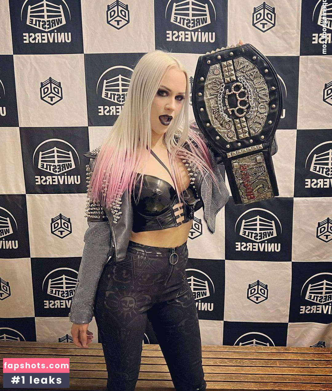 Penelope Ford gallery photo #40