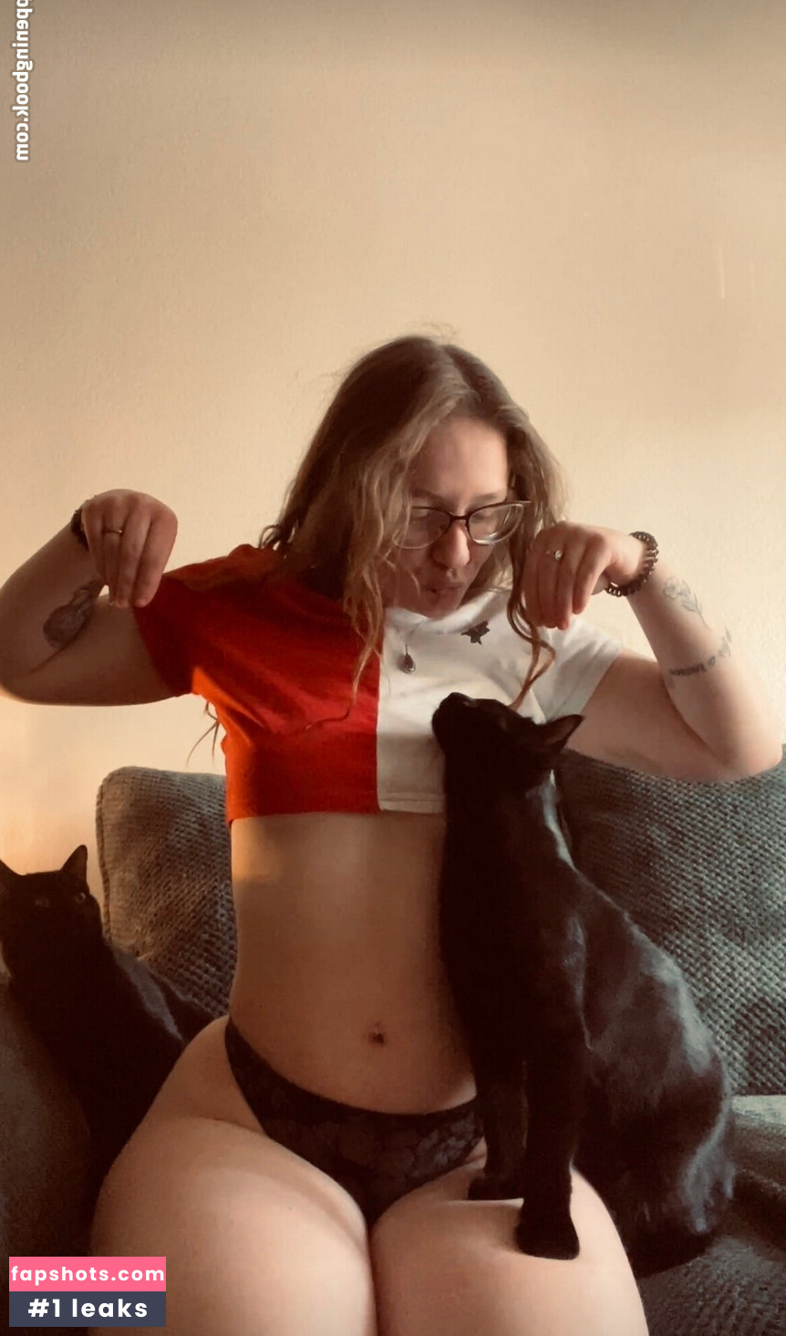 Penelope_skies gallery photo #25