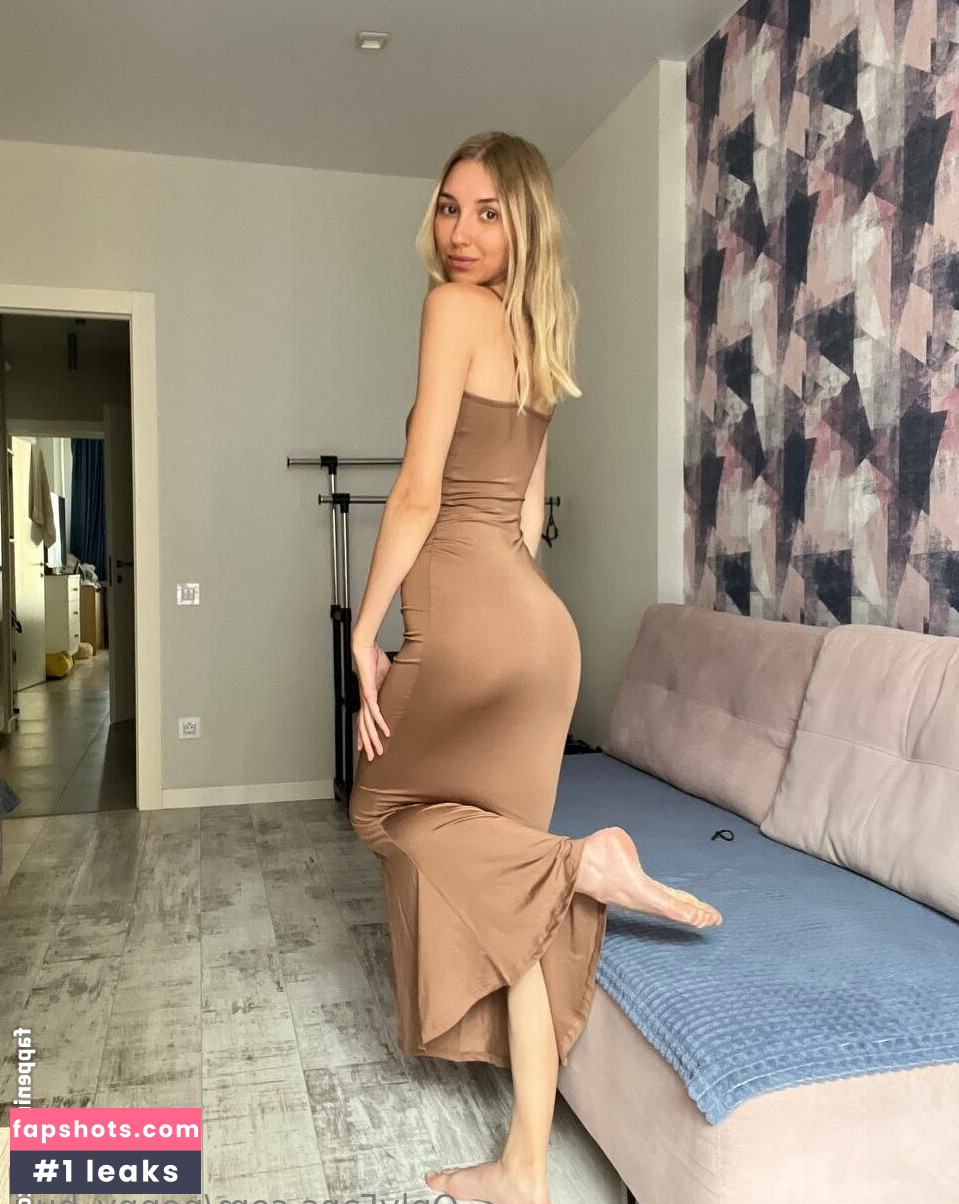 penny_hug gallery photo #8