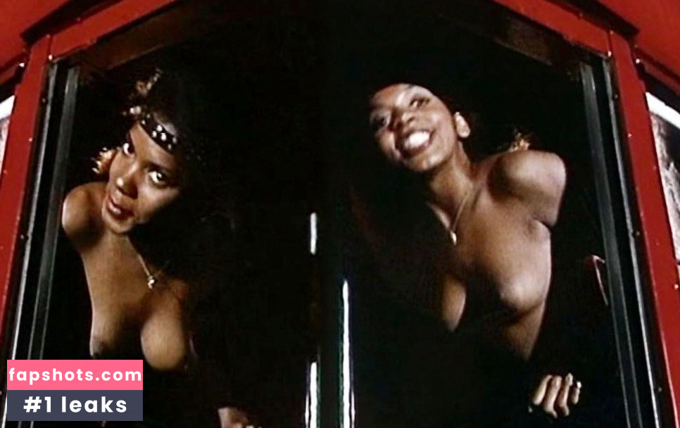 Penny Johnson gallery photo #3