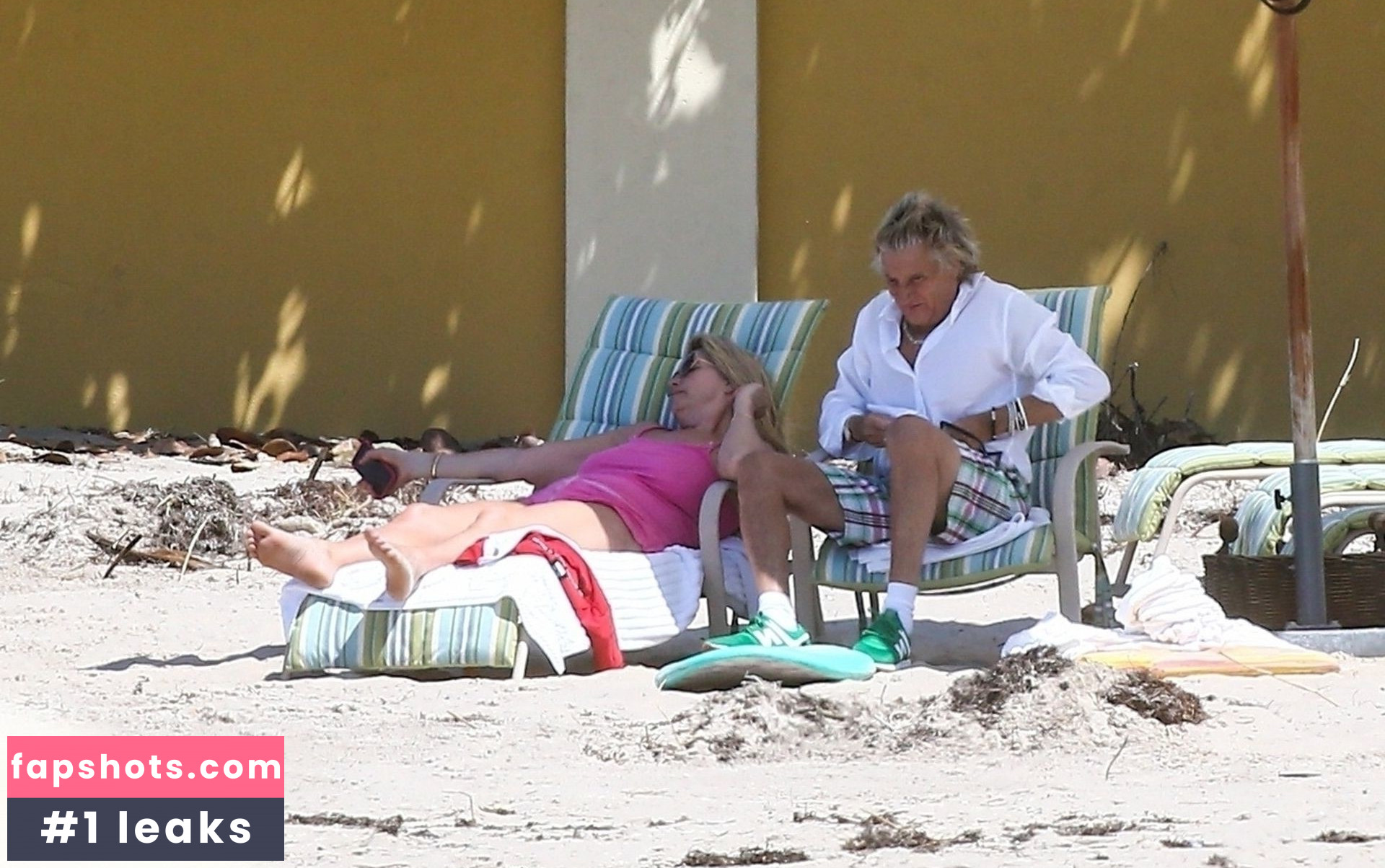 Penny Lancaster Nude Leaks OnlyFans Photos #27 - LeakJerk