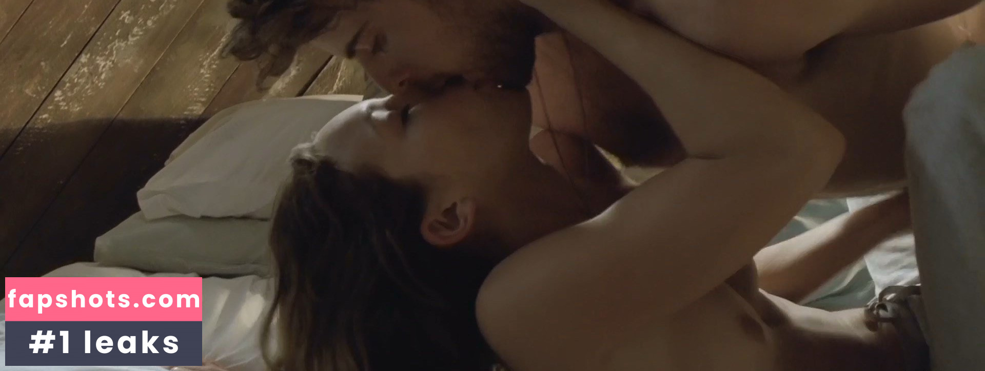 Perdita Weeks gallery photo #9