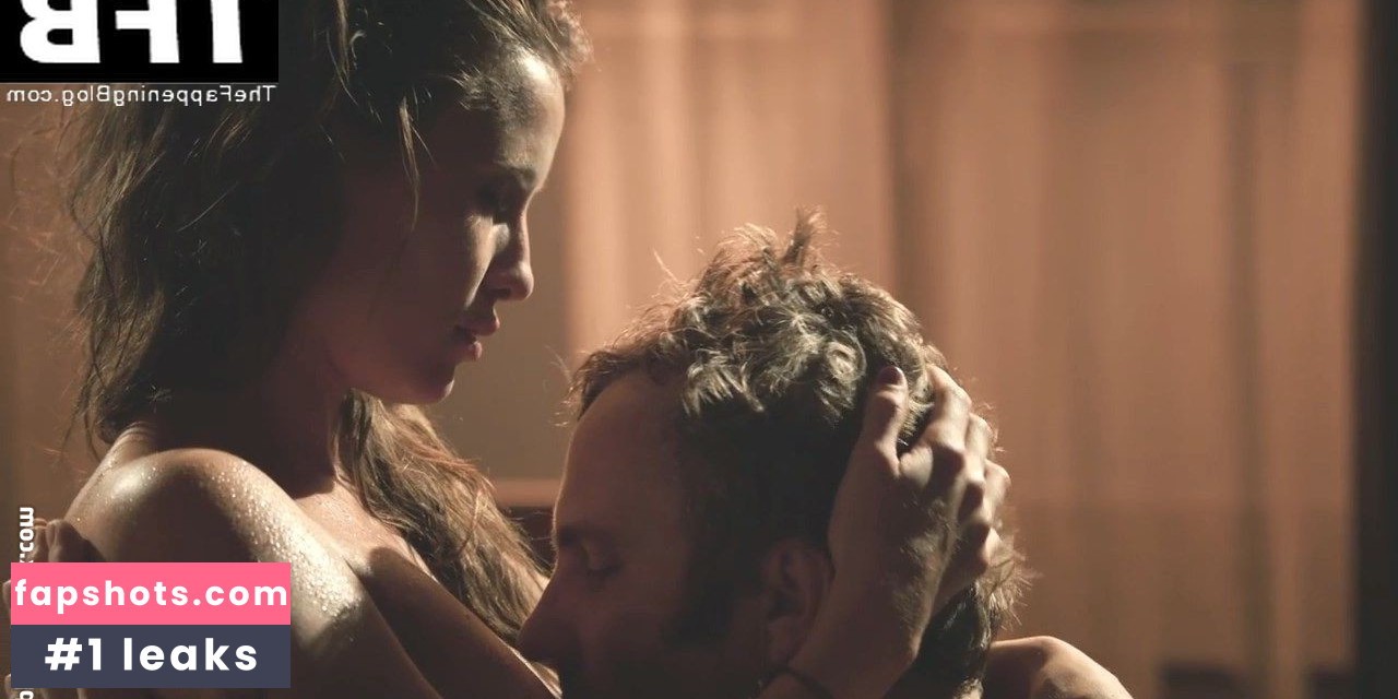 Peri Baumeister gallery photo #19