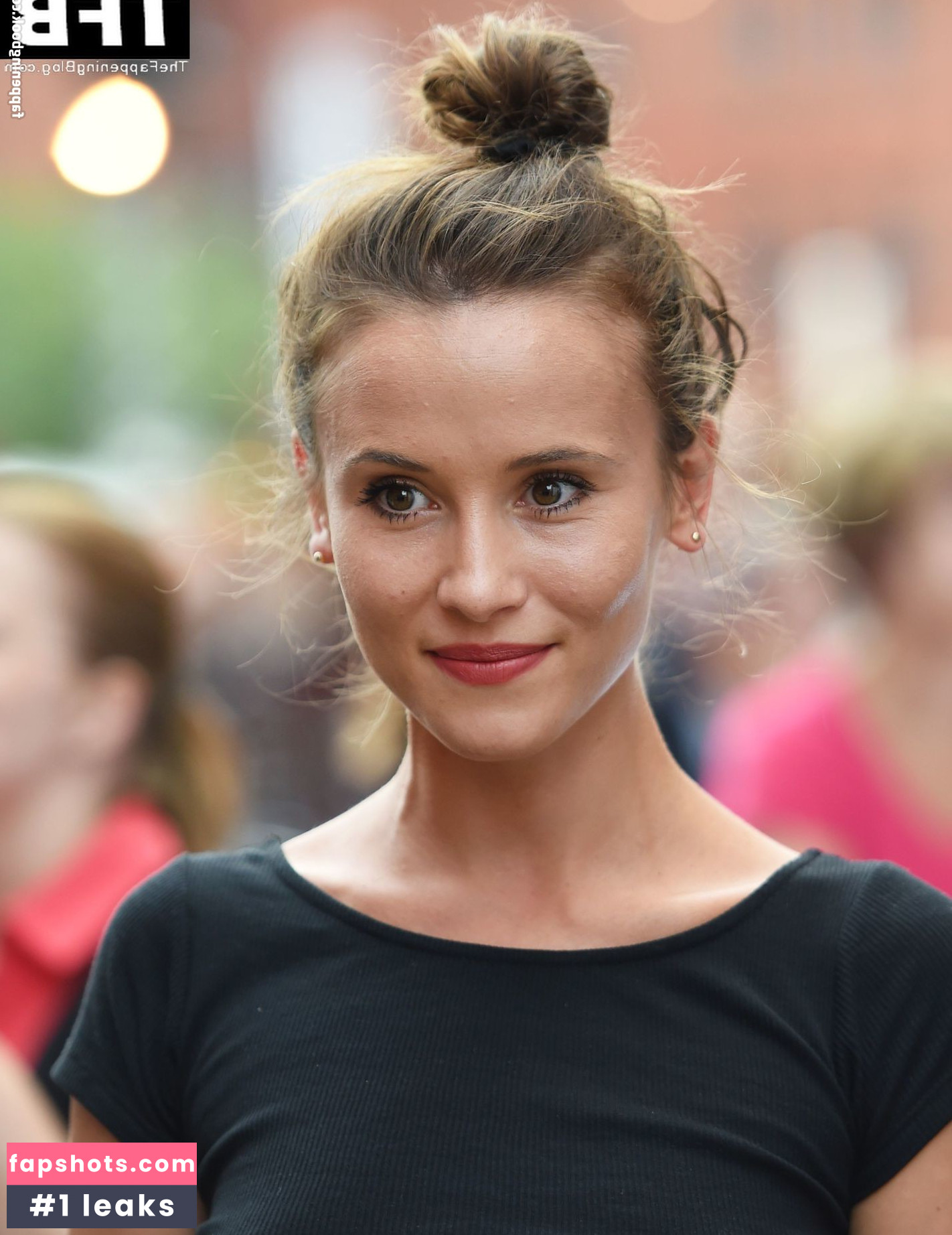 Peri Baumeister gallery photo #31