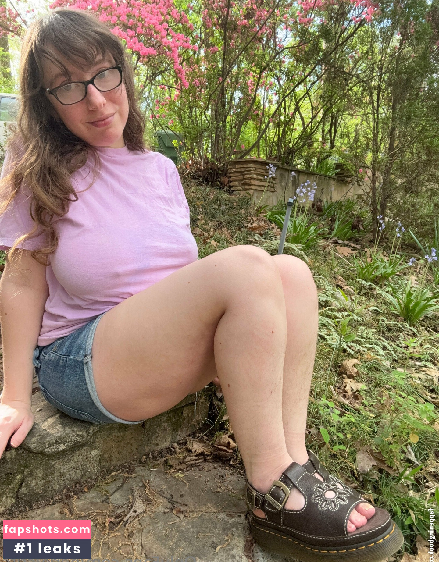 perkycrits gallery photo #3