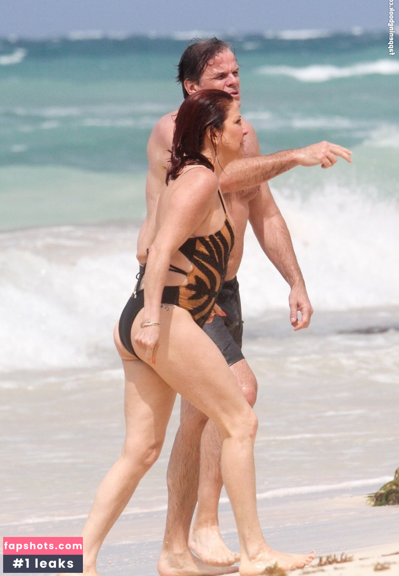 Perla Ferrar Hudson gallery photo #16