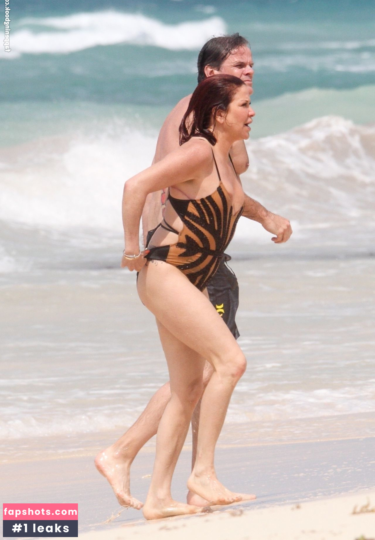 Perla Ferrar Hudson gallery photo #19