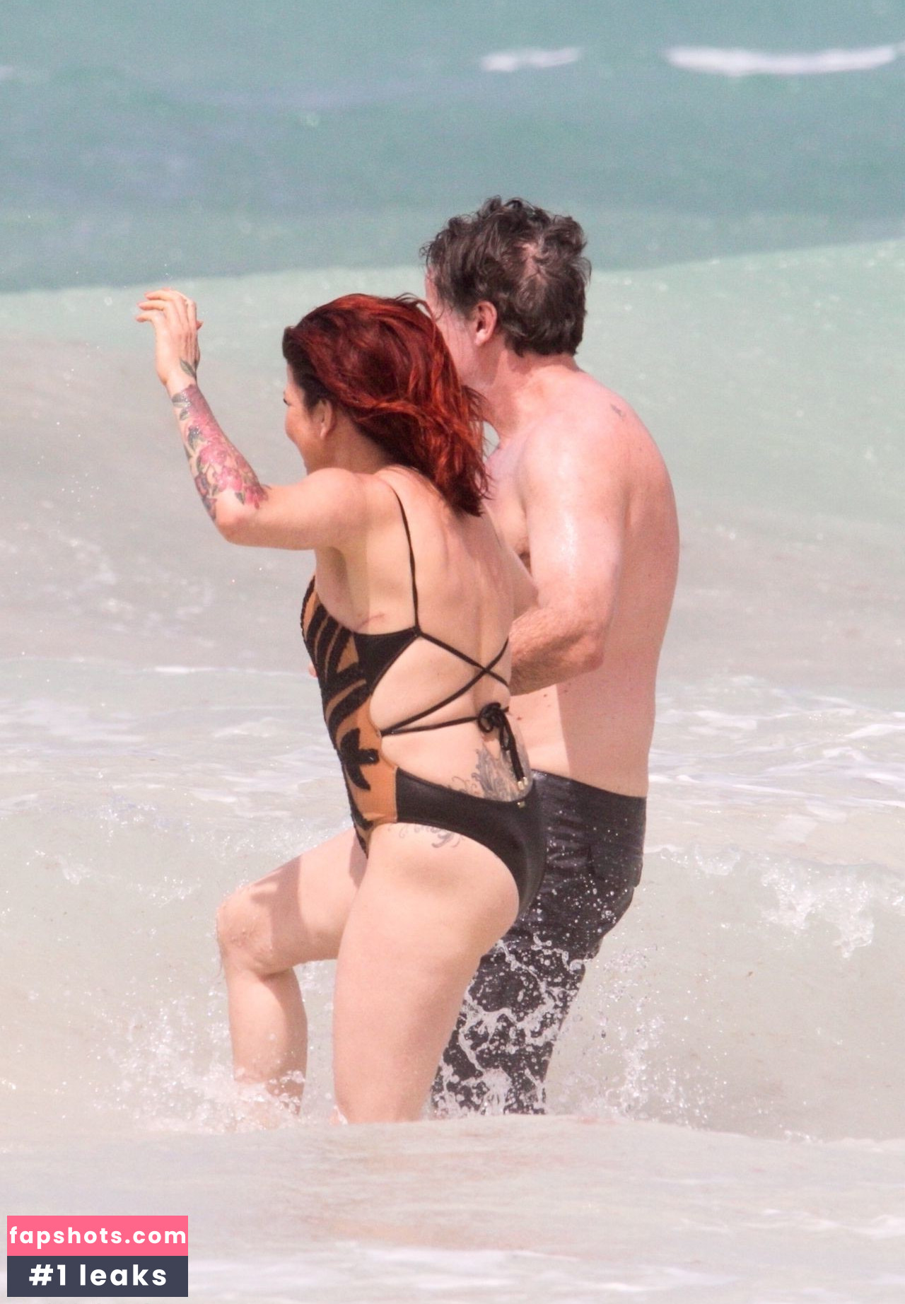 Perla Ferrar Hudson gallery photo #25