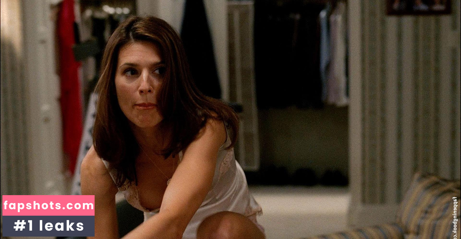 Perrey Reeves Nude Leaks OnlyFans Photos #12 - LeakJerk