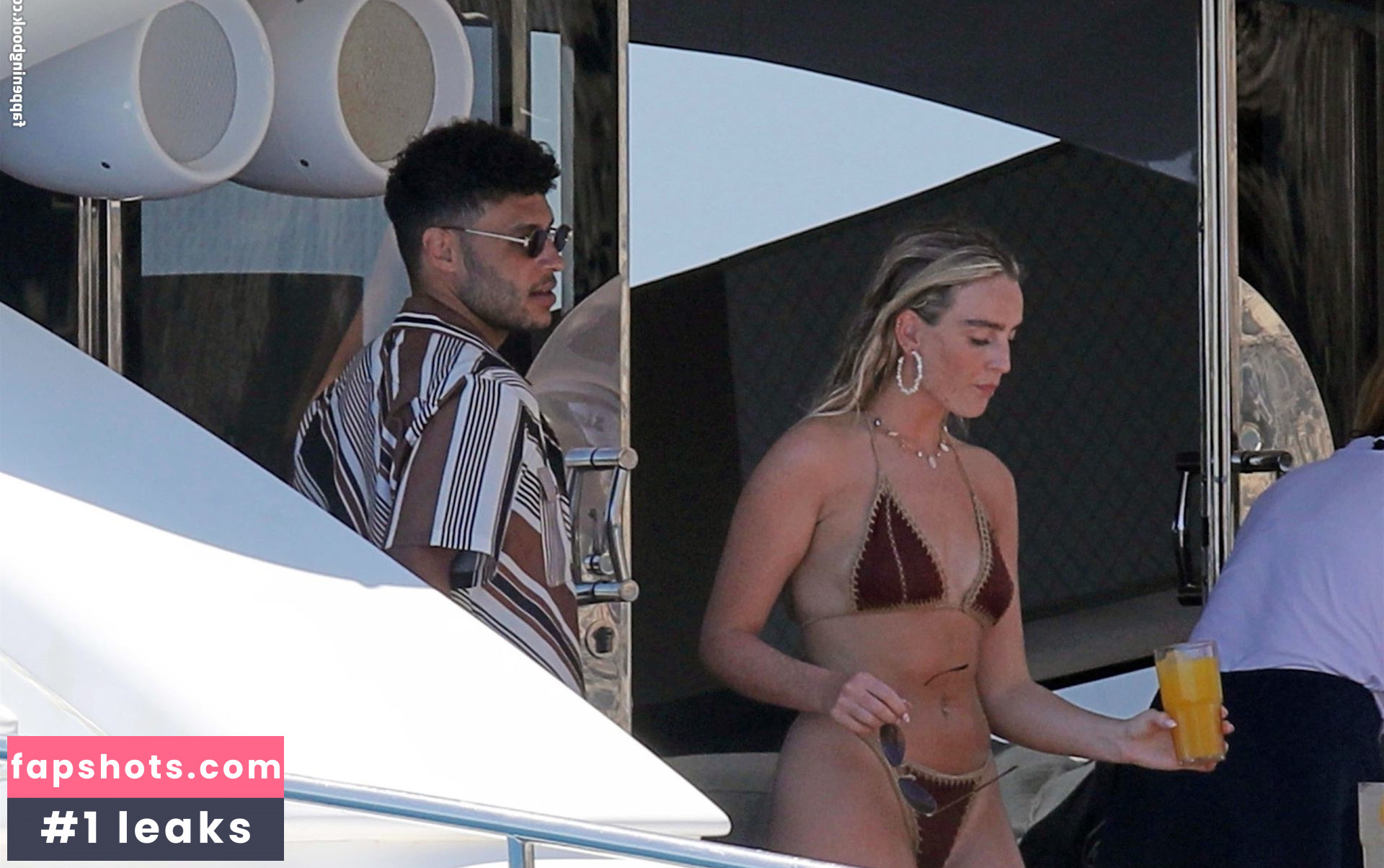 Perrie Edwards gallery photo #165