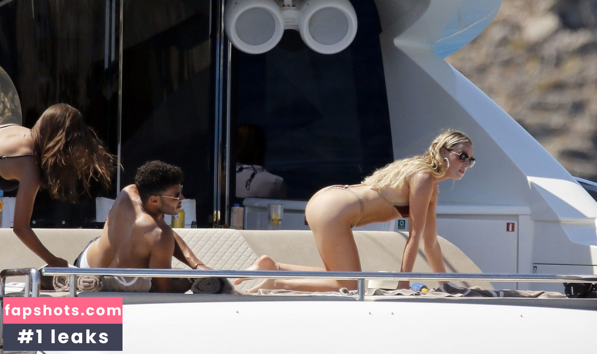 Perrie Edwards gallery photo #171