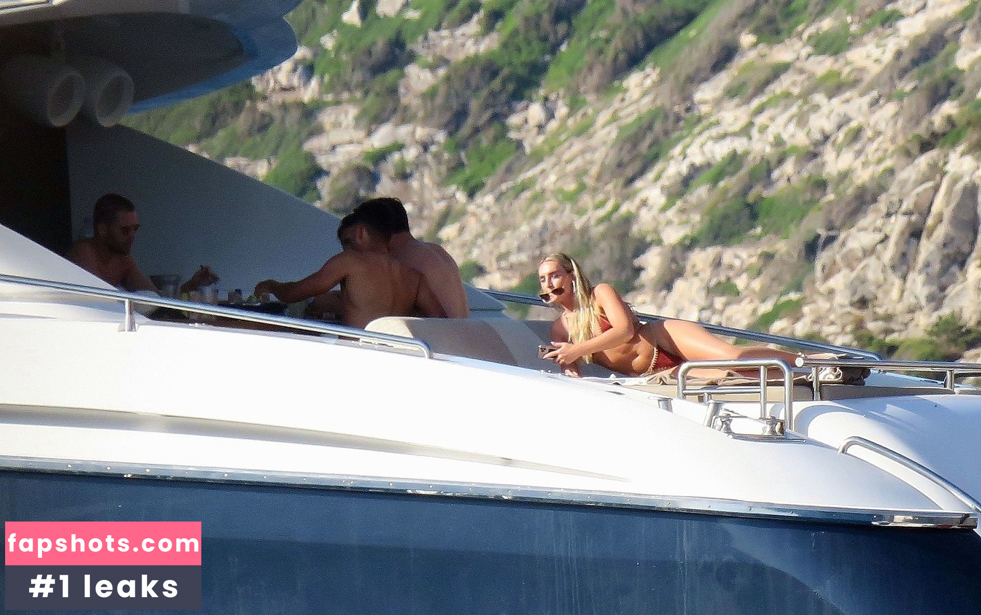 Perrie Edwards gallery photo #211