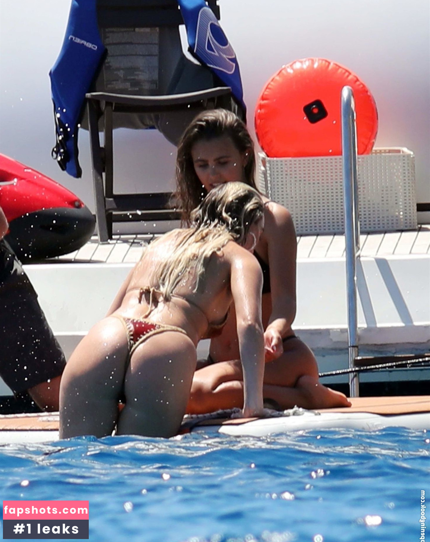 Perrie Edwards gallery photo #229