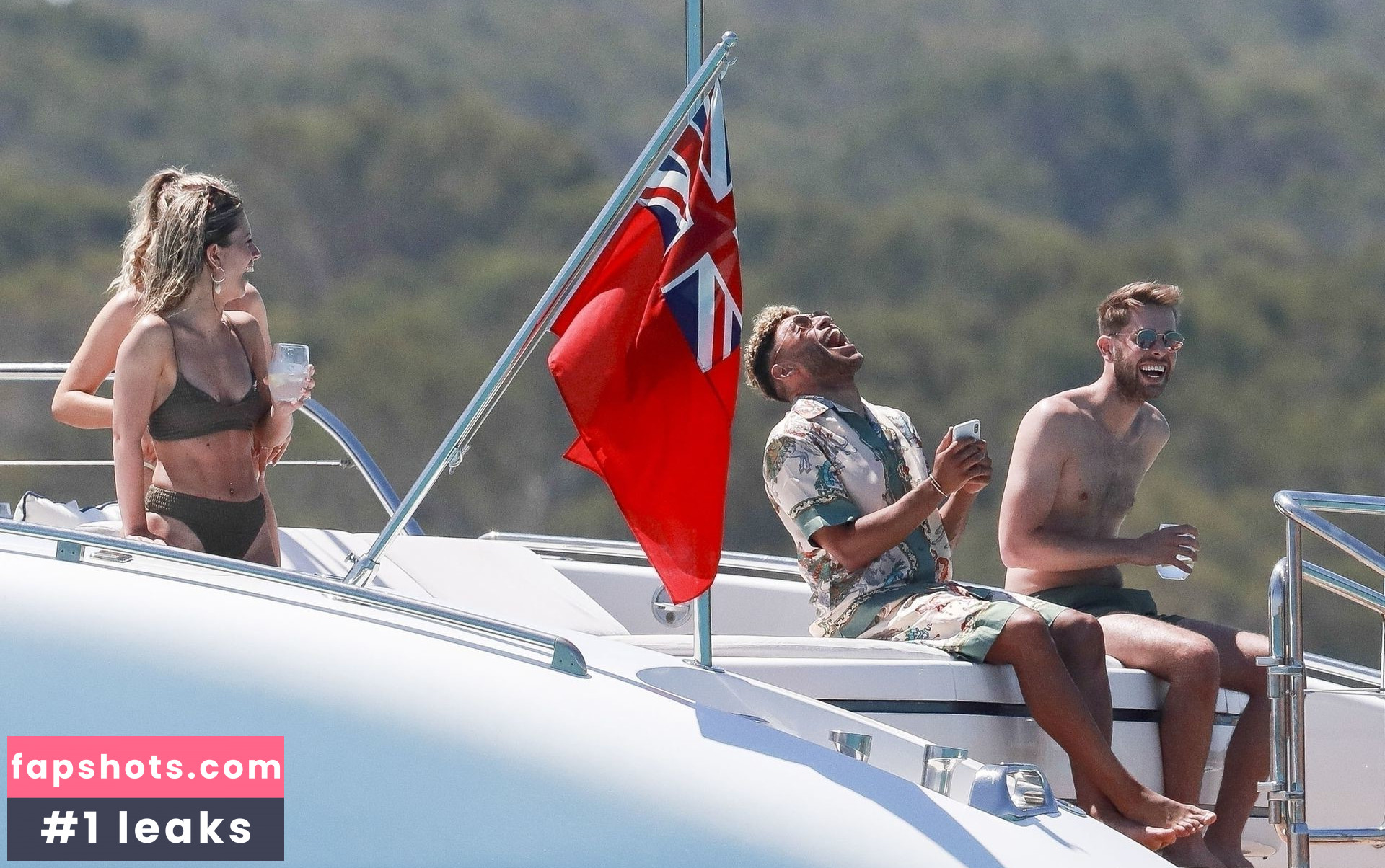 Perrie Edwards gallery photo #243