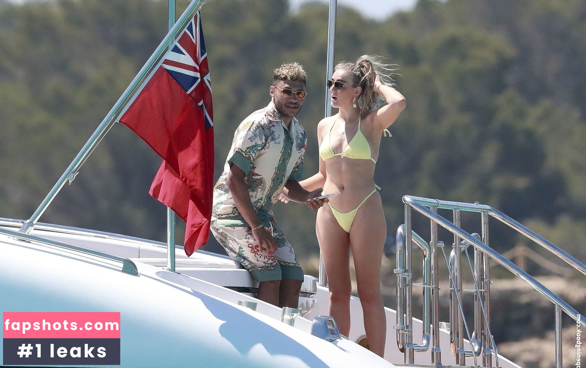 Perrie Edwards gallery photo #248