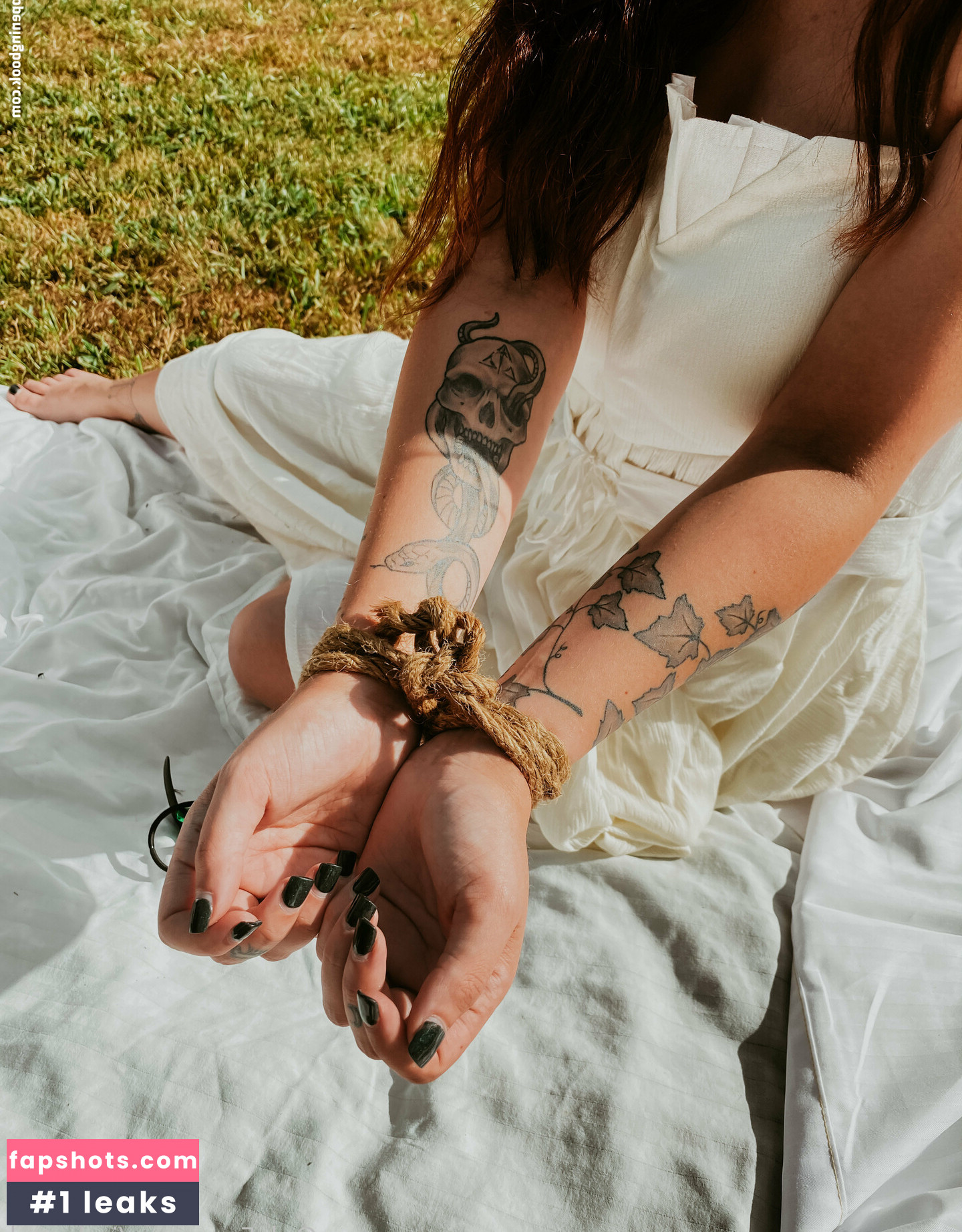 persephone27x gallery photo #30