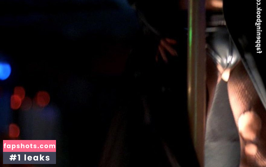 Persia White nude babe gallery