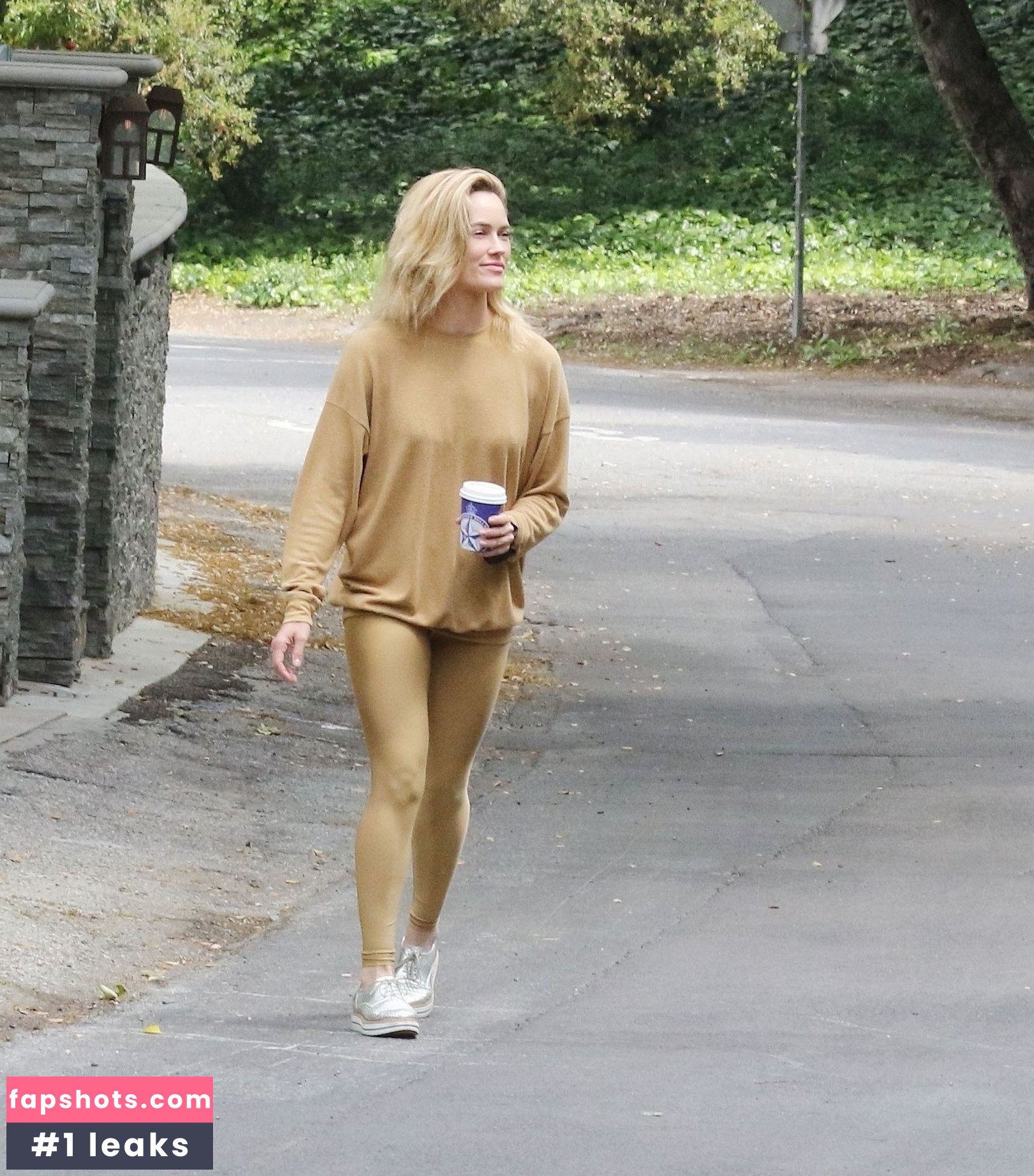 Peta Murgatroyd gallery photo #29