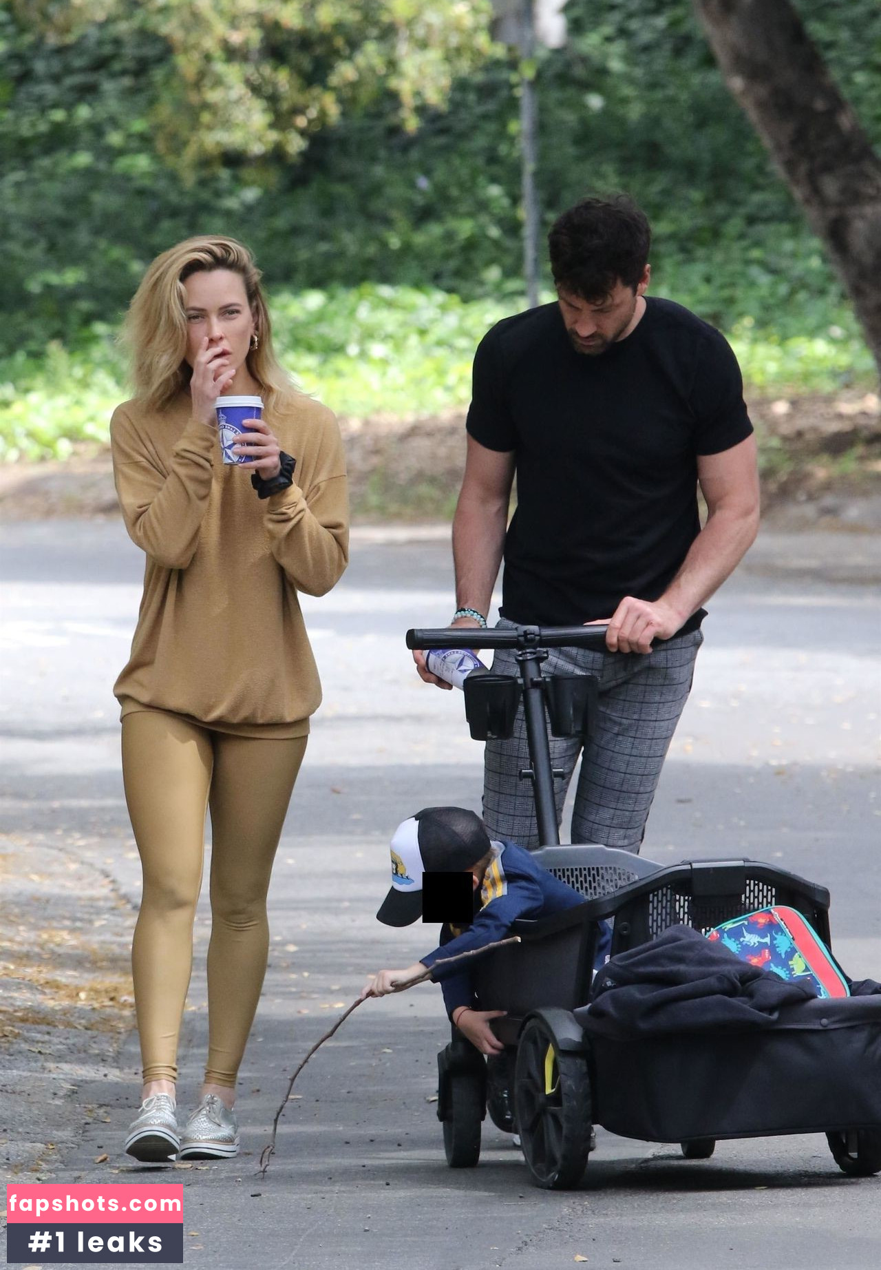 Peta Murgatroyd gallery photo #30